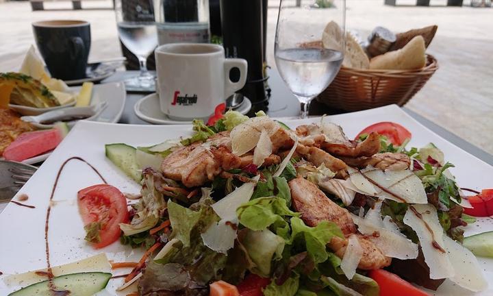 Cafe Jolie am Donaumarkt